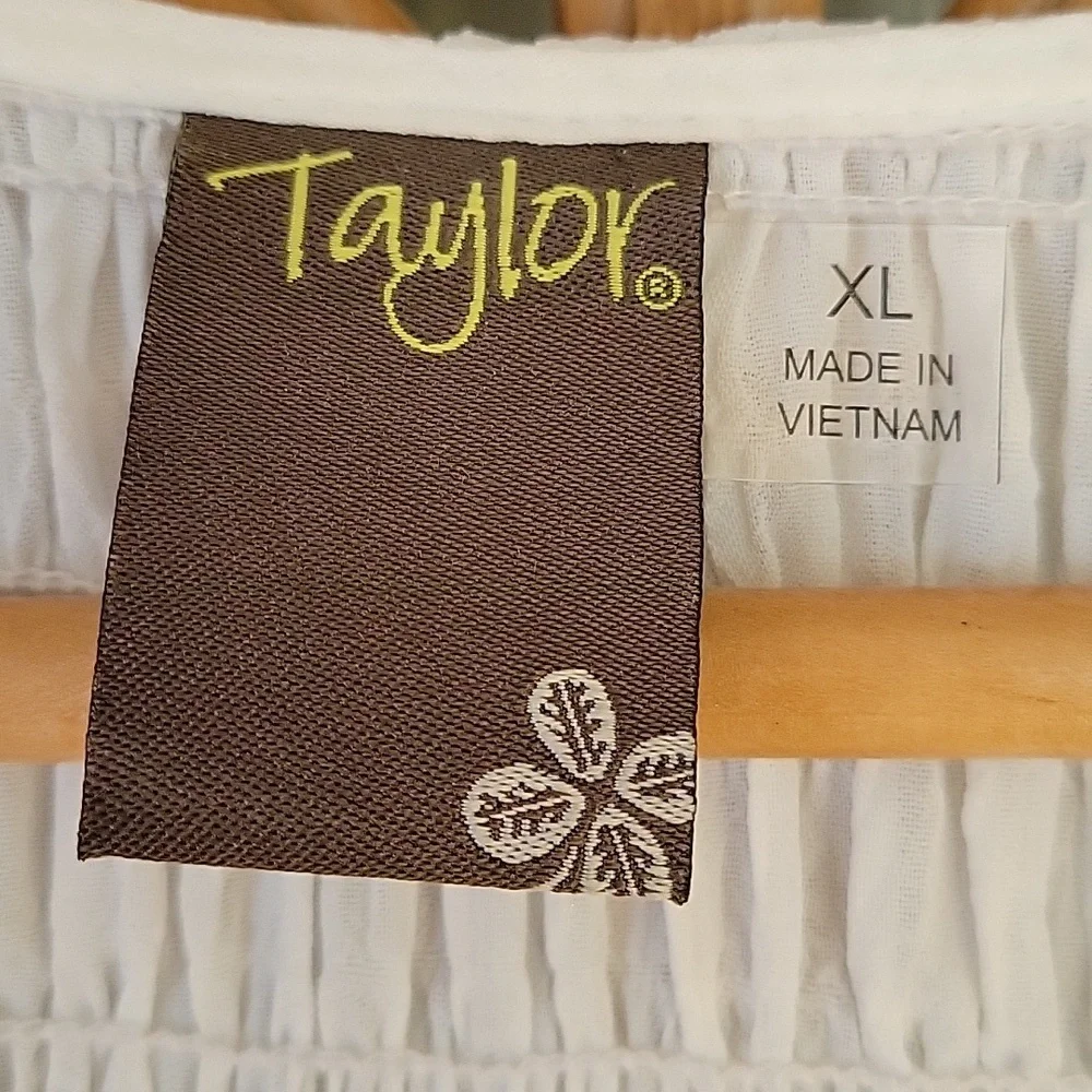 Taylor Maxi Dress - Picture 3 of 9